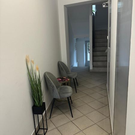 Esa Home Varšava Exteriér fotografie